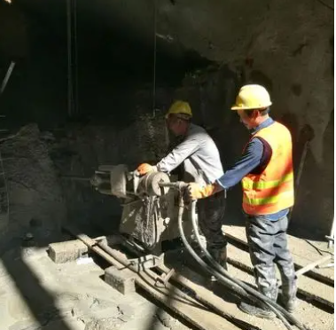 阿拉善左水下抗分散灌浆料特点 水下不分散注浆料介绍